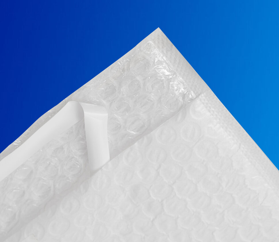 Конверт “ПолиАэрПак” воздушно-пузырчатая пленка + водоотталкивающая крафт-бумага С/0 150×210 по цене 10.11 - 3