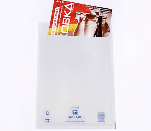 Конверт белый воздушно-пузырчатая пленка + водоотталкивающая крафт-бумага J/6 300х440
